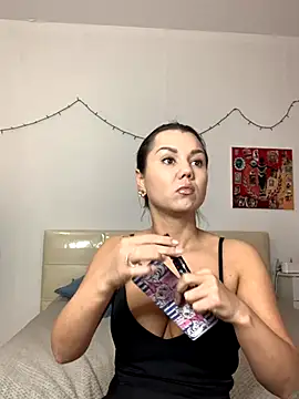 MiraMiss online show from November 29, 7:30 am