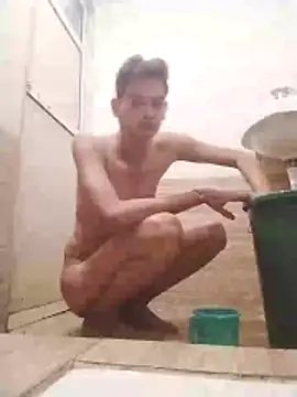 Snapshot of jenilmax chatting on February 10, 5:12 pm jenilmax online show from February 10, 5:12 pm