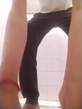 Snapshot of jenilmax chatting on November 4, 6:17 am jenilmax online show from November 4, 6:17 am