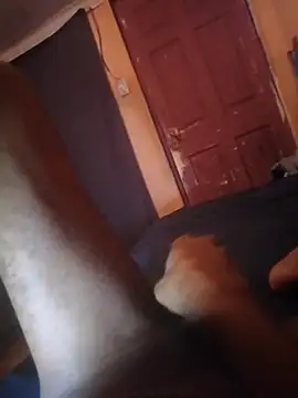 Snapshot of lukay69 chatting on December 1, 11:22 am lukay69 online show from December 1, 11:22 am