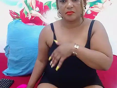 SexyEbony37X online show from December 5, 9:30 am