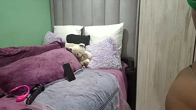 SexyEbony37X online show from March 22, 10:06 am