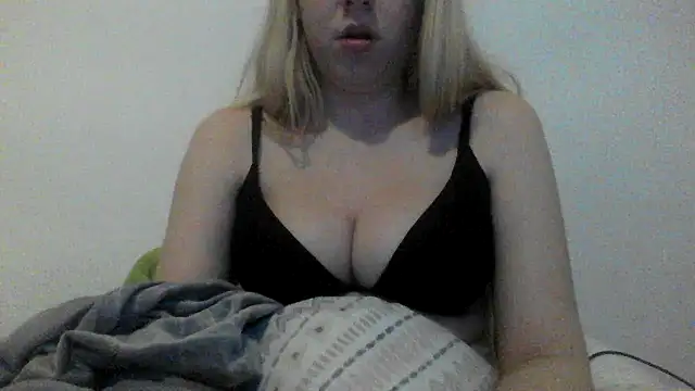 bunnyamy online show from January 1, 8:26 pm