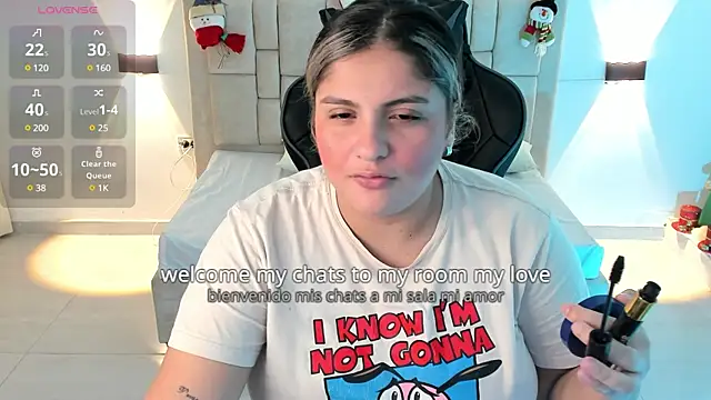 Snapshot of Sienna_Jones chatting on December 21, 12:06 pm Sienna Jones online show from December 21, 12:06 pm