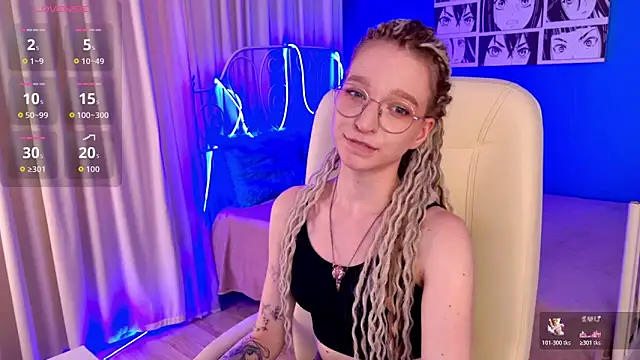 VioletShine online show from July 5, 1:40 pm