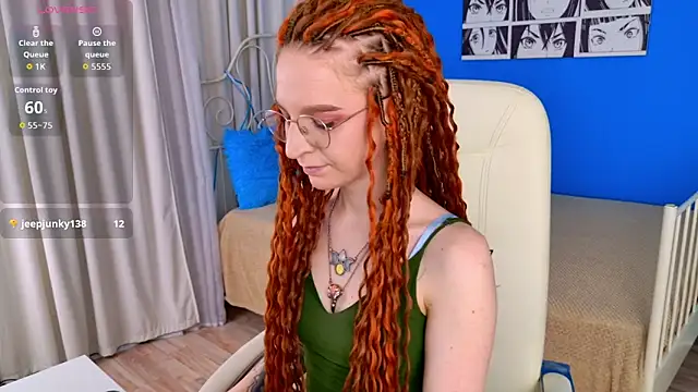 VioletShine online show from April 11, 2:10 pm