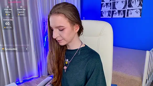 VioletShine online show from March 8, 1:14 pm