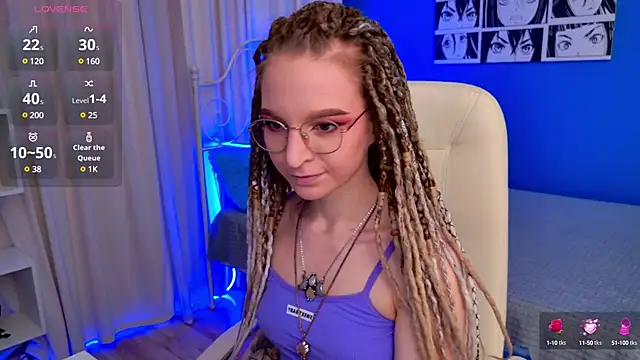 Snapshot of VioletShine chatting on March 8, 2:30 pm VioletShine online show from March 8, 2:30 pm