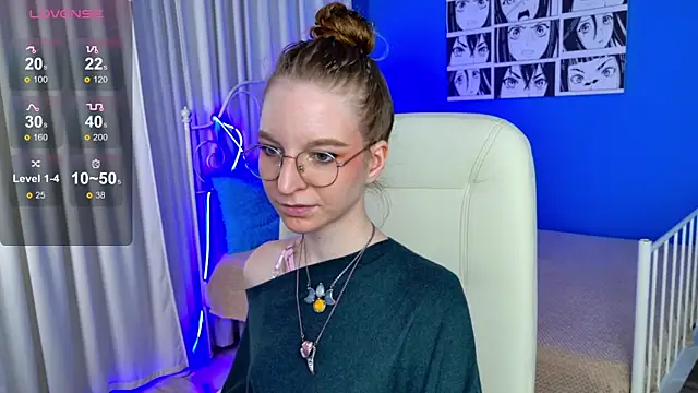 Snapshot of VioletShine chatting on November 9, 9:46 am VioletShine online show from November 9, 9:46 am