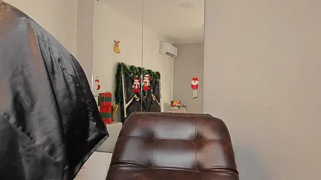 Snapshot of Jonness_Isa_ chatting on November 20, 12:39 pm Jonness Isa online show from November 20, 12:39 pm