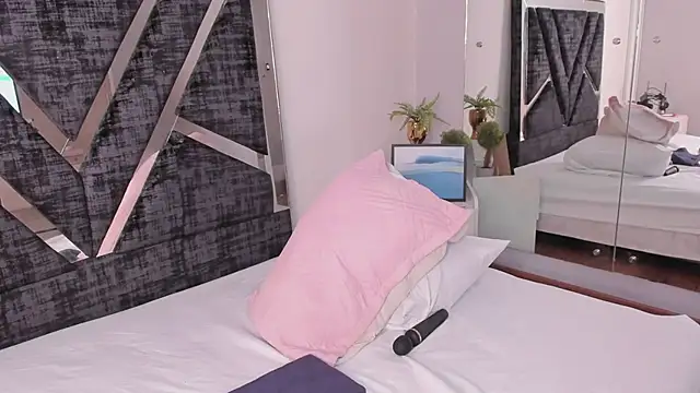 Jonness Isa  online show from February 10, 12:59 pm