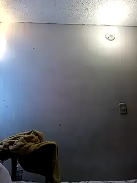 Queenjenn   online show from February 5, 3:52 pm