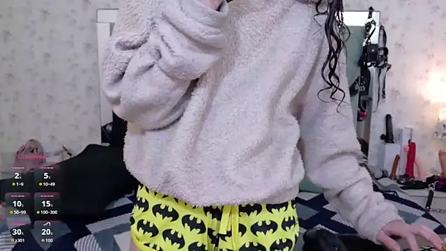 Queenjenn   online show from February 26, 10:15 am