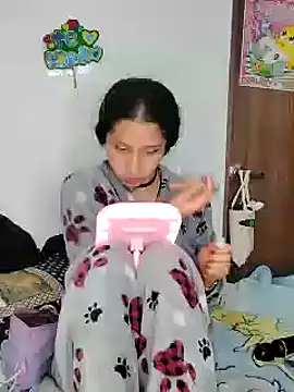 Queenjenn   online show from May 17, 7:52 am