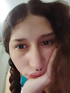 Queenjenn   online show from October 28, 5:56 pm