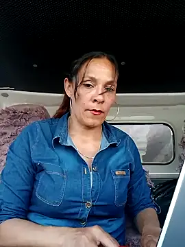 Snapshot of SAMANTA_09- chatting on January 17, 3:43 pm SAMANTA 09- online show from January 17, 3:43 pm