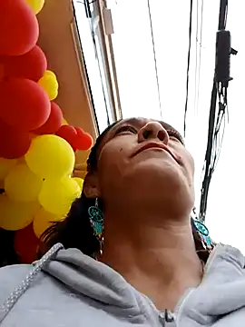 Snapshot of SAMANTA_09- chatting on March 4, 2:42 pm SAMANTA 09- online show from March 4, 2:42 pm