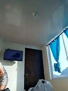 Snapshot of SAMANTA_09- chatting on February 6, 1:10 pm SAMANTA 09- online show from February 6, 1:10 pm