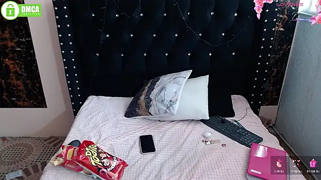 SarayMoorex  online show from December 21, 5:25 pm