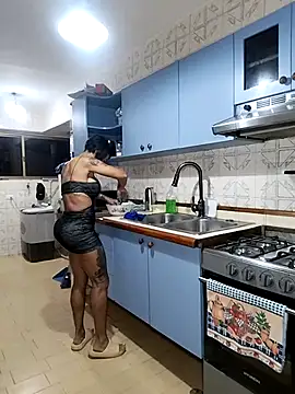 Snapshot of Alison_fitness chatting on September 27, 12:39 am Alison fitness online show from September 27, 12:39 am