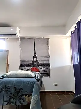 Alison fitness online show from December 21, 11:45 am