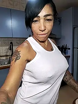 Snapshot of Alison_fitness chatting on September 28, 2:24 pm Alison fitness online show from September 28, 2:24 pm