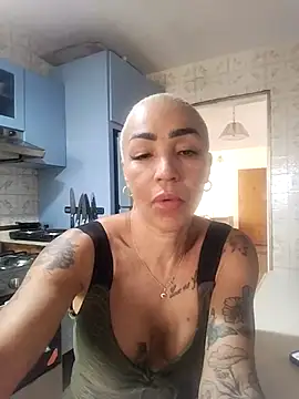 Alison fitness online show from March 11, 2:00 pm