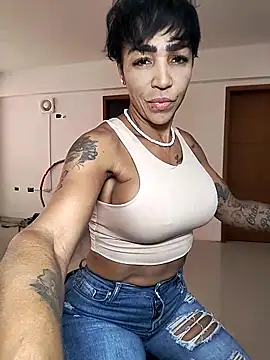 Snapshot of Alison_fitness chatting on March 21, 9:23 pm Alison fitness online show from March 21, 9:23 pm