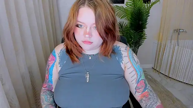 MoonLghte online show from May 24, 7:58 pm