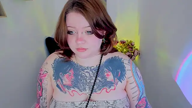 MoonLghte online show from March 3, 3:35 am