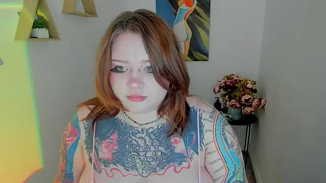 MoonLghte online show from May 8, 7:28 pm
