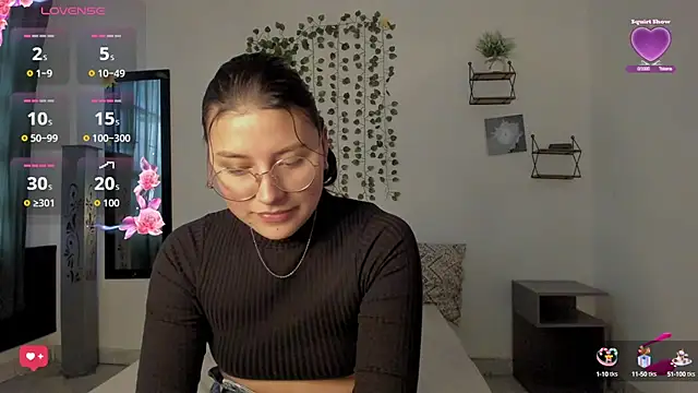 Noellesable online show from September 19, 5:17 pm