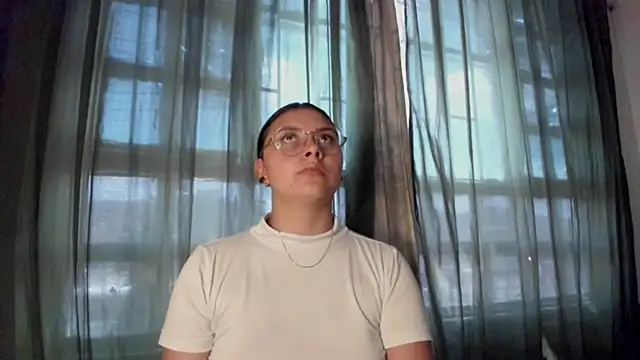 Noellesable online show from November 22, 5:23 pm