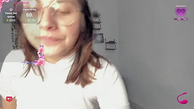 Noellesable online show from September 10, 5:34 pm