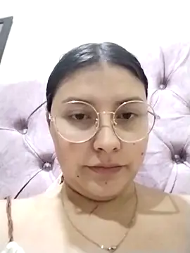 Noellesable online show from October 25, 9:04 pm