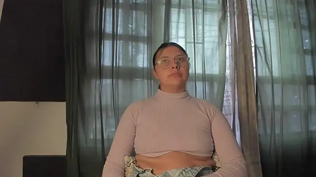 Noellesable online show from November 14, 5:16 pm