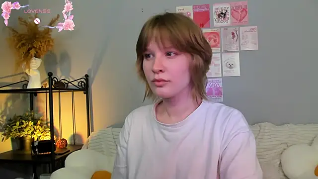 EvaStevs online show from March 9, 3:54 am