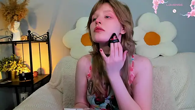 EvaStevs online show from February 16, 12:19 am