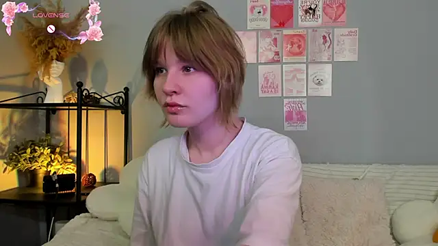 EvaStevs online show from March 9, 12:09 pm