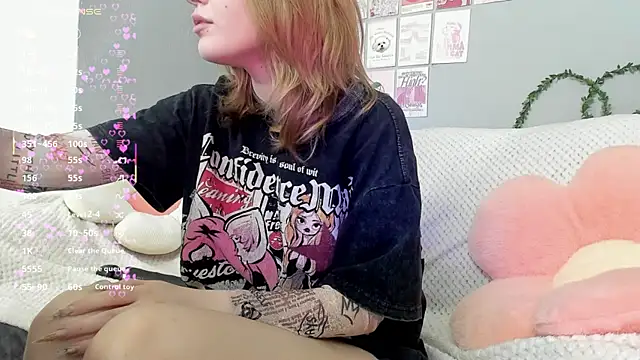 EvaStevs online show from November 1, 8:25 pm