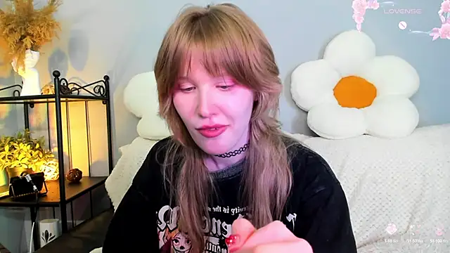 EvaStevs online show from February 16, 8:22 pm