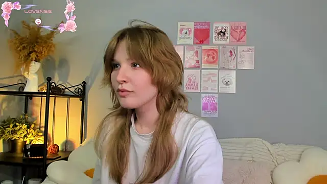 EvaStevs online show from March 9, 12:00 am