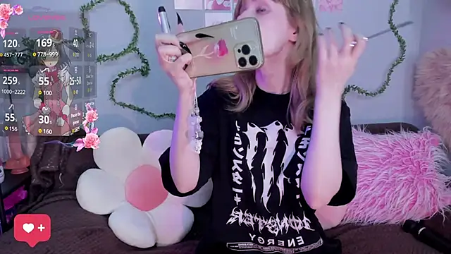 EvaStevs online show from February 27, 7:14 pm