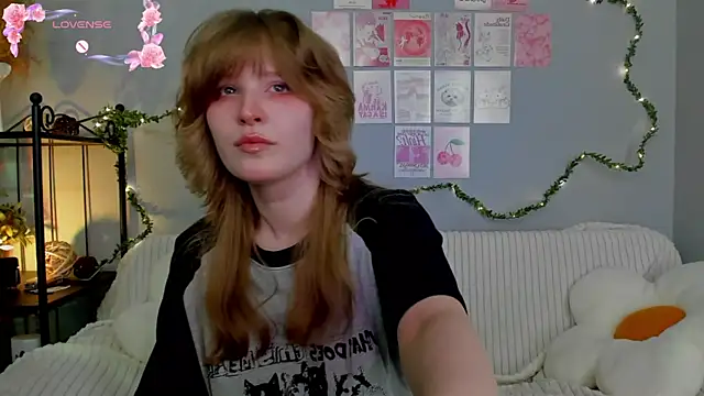 EvaStevs online show from March 20, 9:56 pm