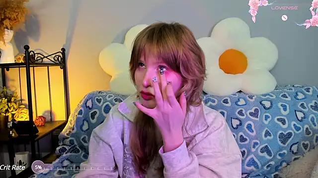 EvaStevs online show from February 9, 8:45 pm