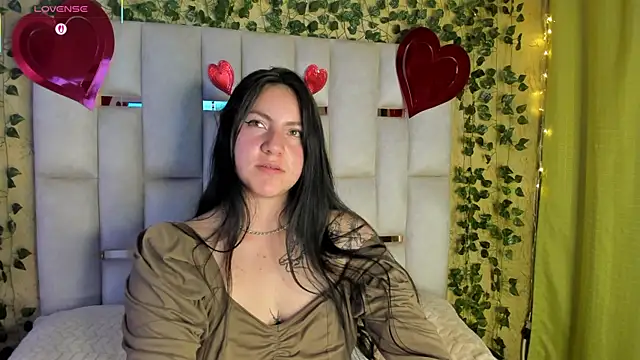 jenifer  power10 online show from February 26, 5:21 pm