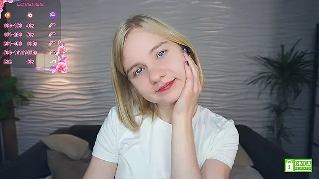 Snapshot of OdelinaFicken chatting on November 17, 4:49 am OdelinaFicken online show from November 17, 4:49 am