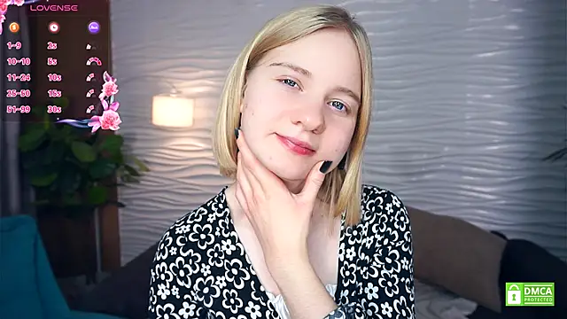 Snapshot of OdelinaFicken chatting on November 23, 4:22 am OdelinaFicken online show from November 23, 4:22 am