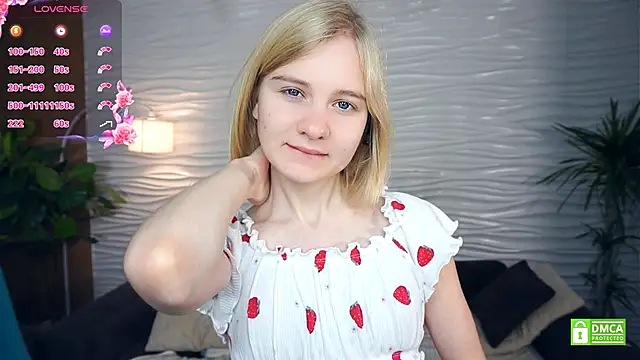 Snapshot of OdelinaFicken chatting on November 9, 4:05 am OdelinaFicken online show from November 9, 4:05 am