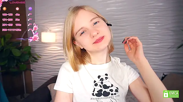 Snapshot of OdelinaFicken chatting on November 29, 4:12 am OdelinaFicken online show from November 29, 4:12 am